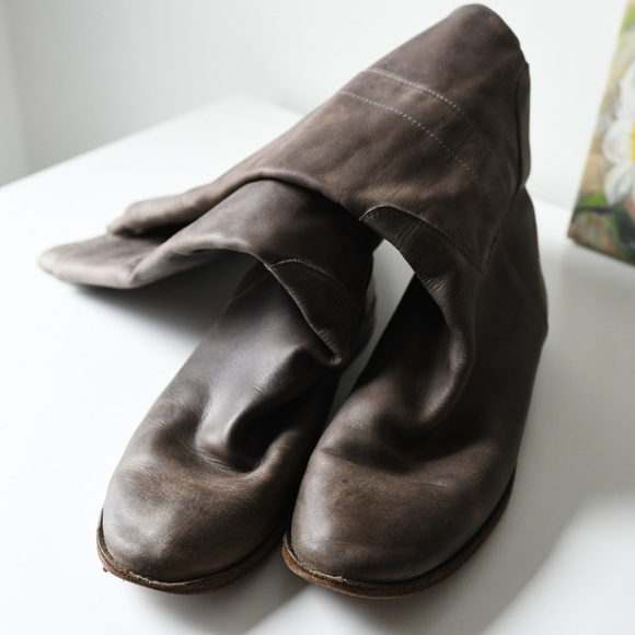 Frye Women’s Riding Boot - Picture 3 of 5